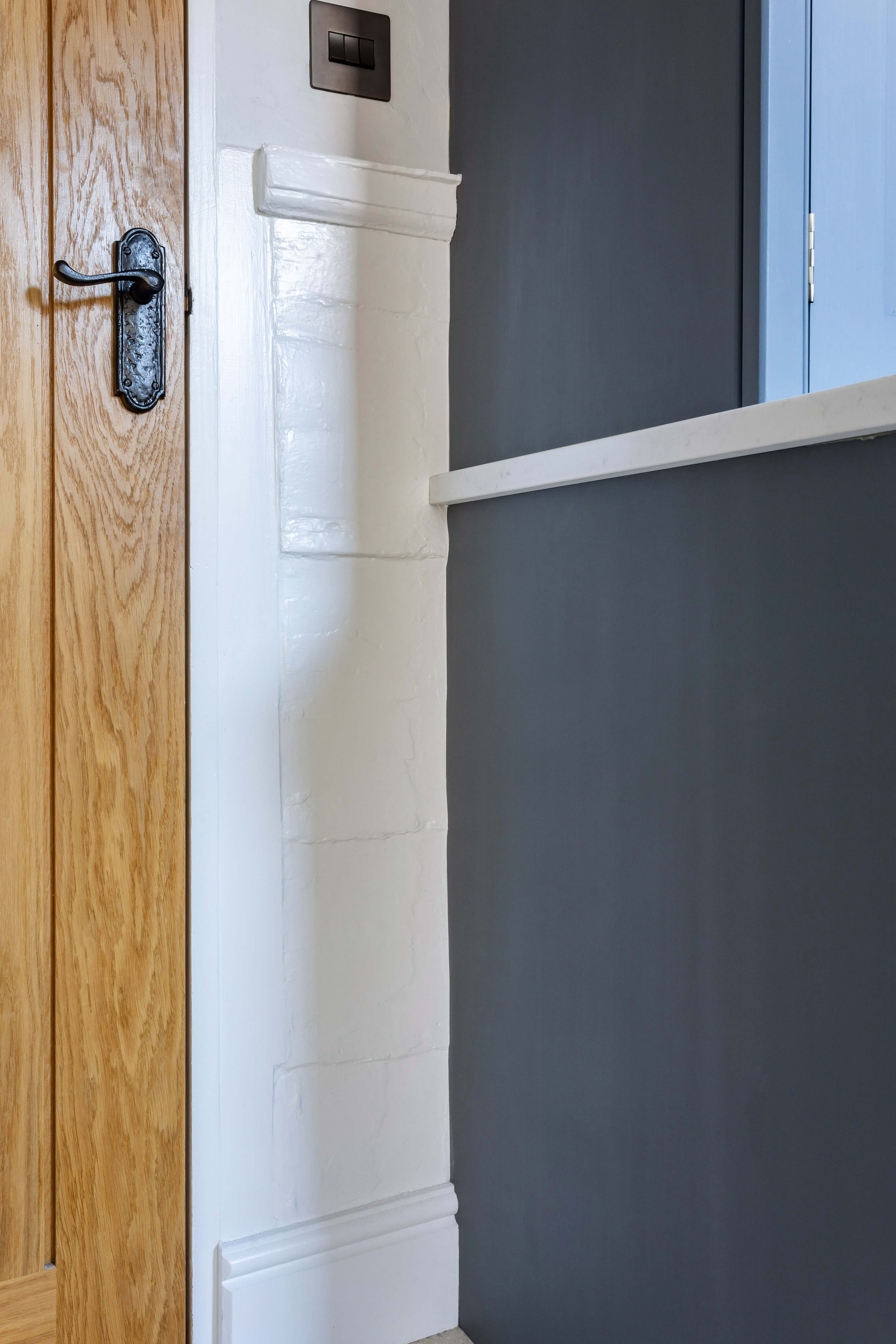 深蓝色乡村厨房